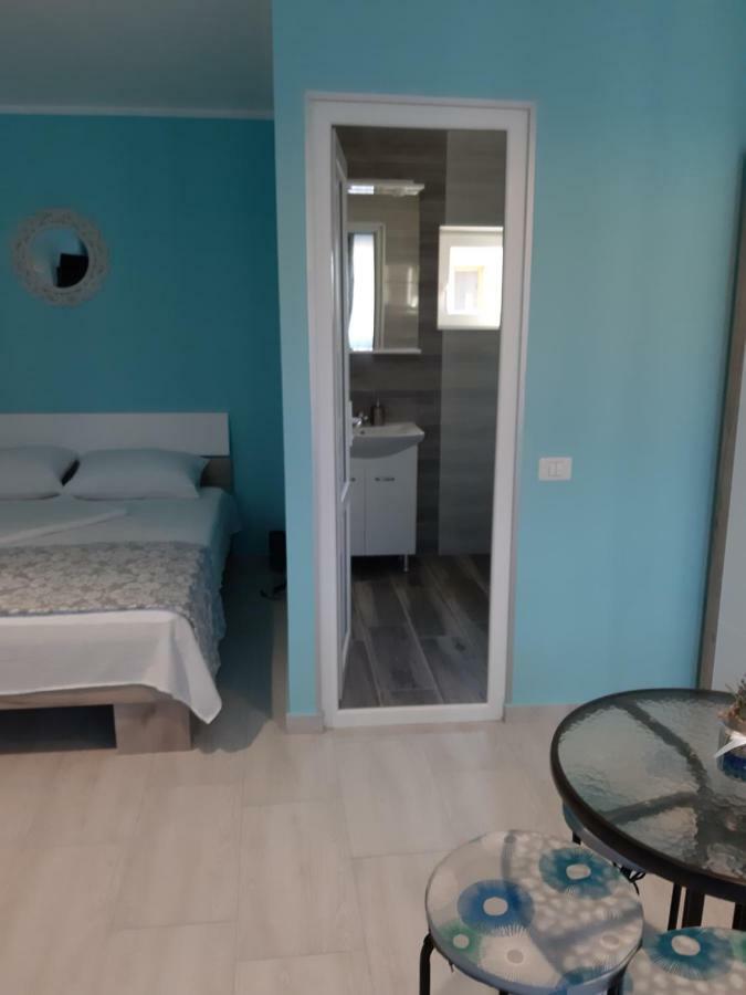 Apartamente Rodica 데포리노드 외부 사진