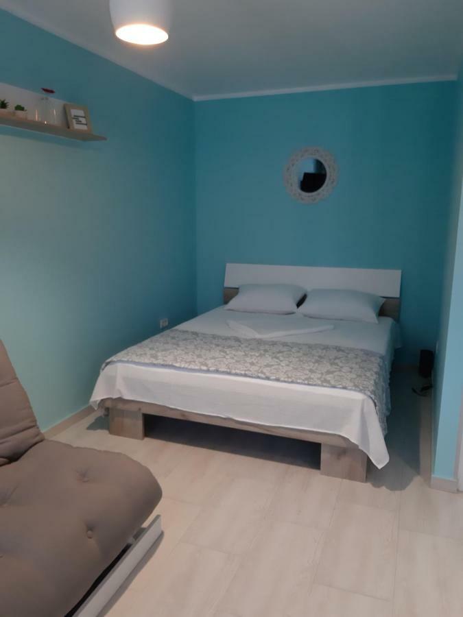 Apartamente Rodica 데포리노드 외부 사진